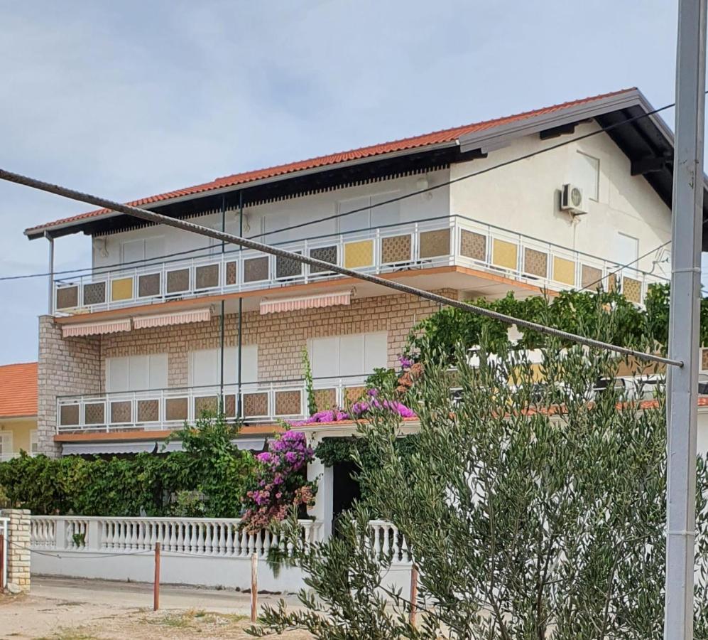 Apartments Rino Vodice Exterior foto