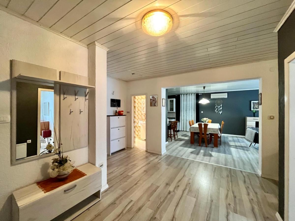 Apartments Rino Vodice Exterior foto