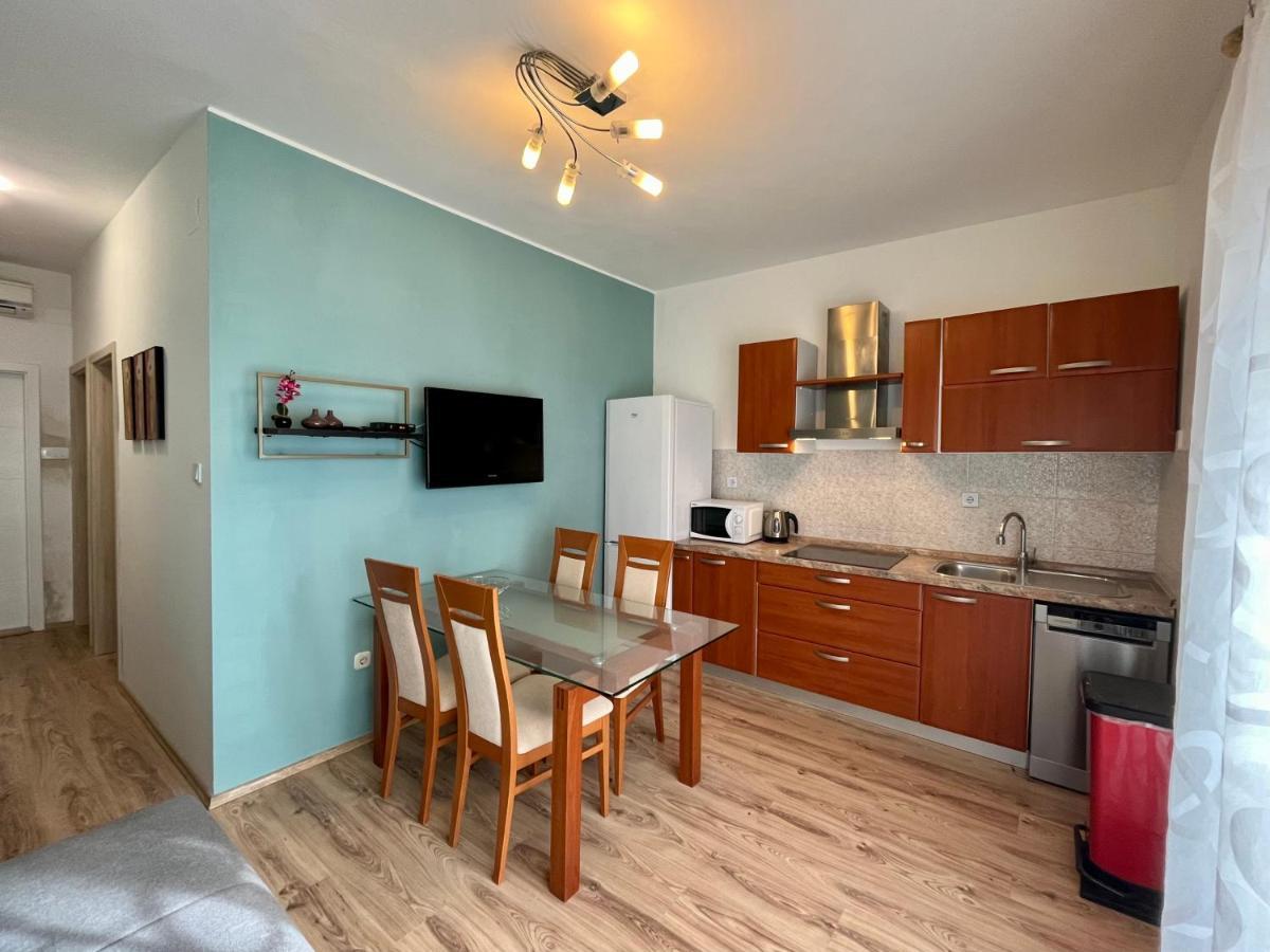 Apartments Rino Vodice Exterior foto