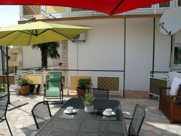 Apartments Rino Vodice Exterior foto